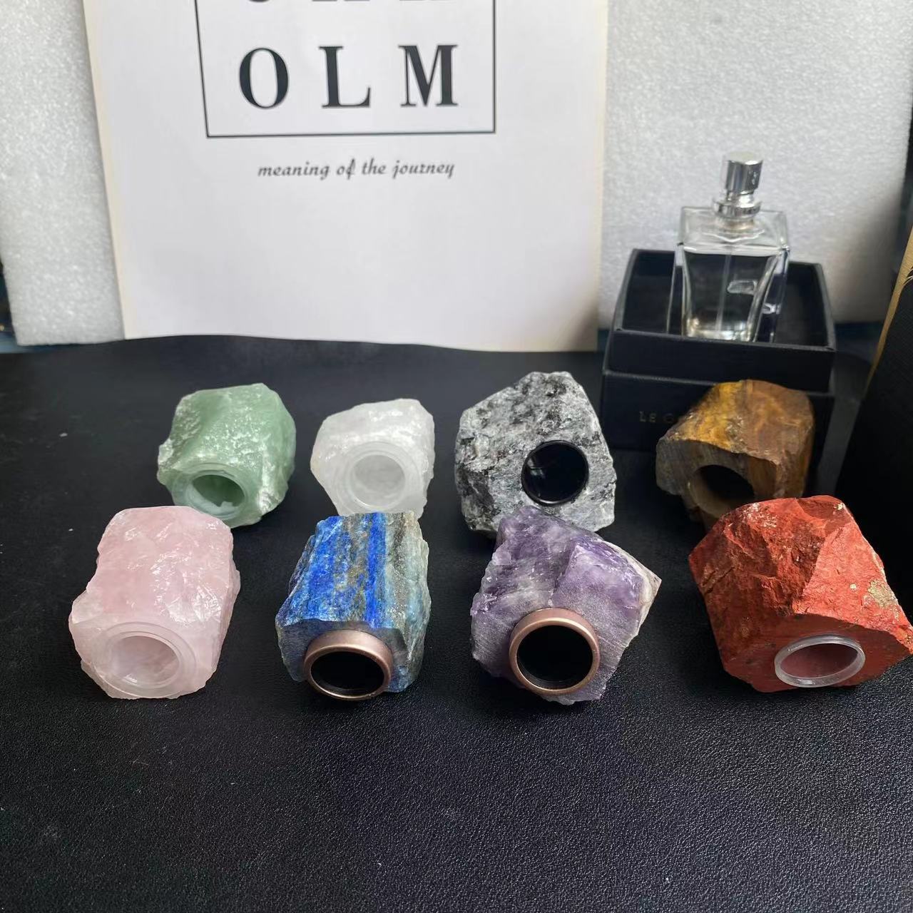 100 pieces Natural raw stone crystal 15mm bottle open cap jade perfume bottle cap personalized marble Fragrance bottle cap